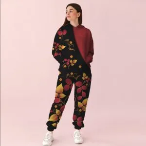 Жіночий чорно-бордовий спортивний костюм із рослинним візерунком