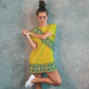 Плаття футболка з принтом Вишиванка жовто зелена  етнічний український патріотичний одяг